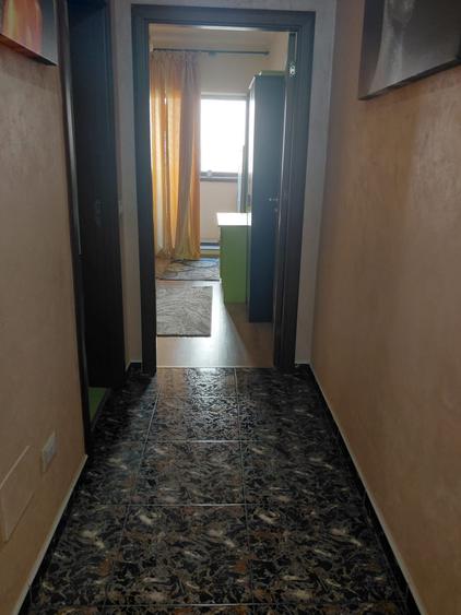 Apartament cu 3 camere în Tomis Nord