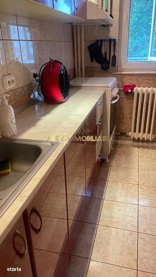 Apartament cu 3 camere în Drumul Taberei