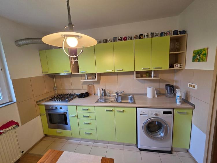 Apartament cu 3 camere decomandat în 1 Decembrie 1918