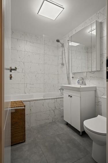 Apartament cu 2 camere decomandat, mobilat în Calea Călărașilor