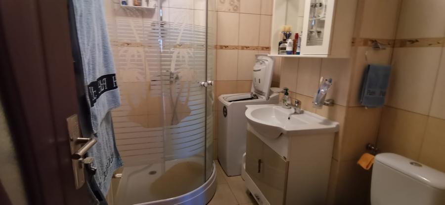 Apartament cu 2 camere decomandat în Liliacului