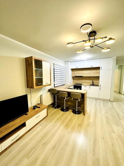 Apartament cu 2 camere semidecomandat, mobilat în Florești — fotografia 1