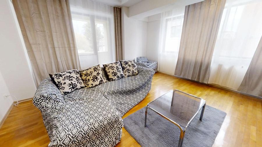 Apartament cu 3 camere decomandat, mobilat în Aviatorilor