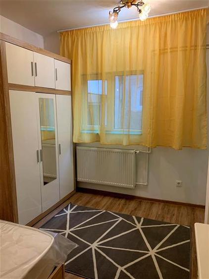 Apartament cu 3 camere decomandat, mobilat în Central