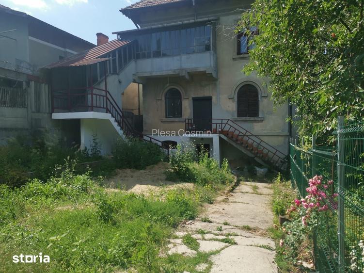 Spatiu 60 mp, Central, pretabil diverse activitati/ depozitare/ locuit