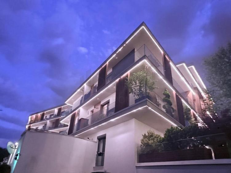 Apartament cu 3 camere decomandat în Băneasa