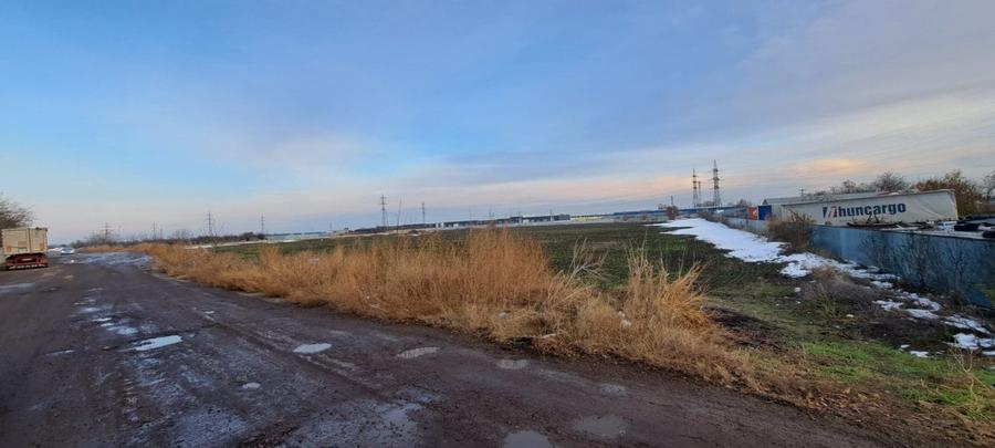 Teren Construcții intravilan de 11900 mp, în Nord-Vest