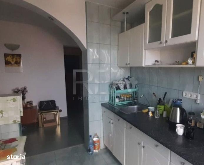 Apartament cu 3 camere decomandat, mobilat în Drumul Taberei — fotografia 3
