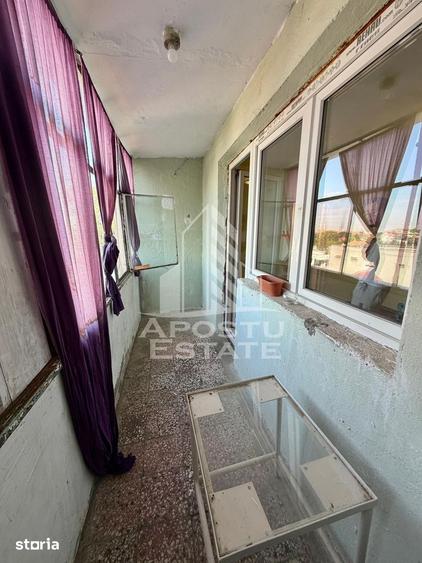 Apartament cu 2 camere semidecomandat în Girocului
