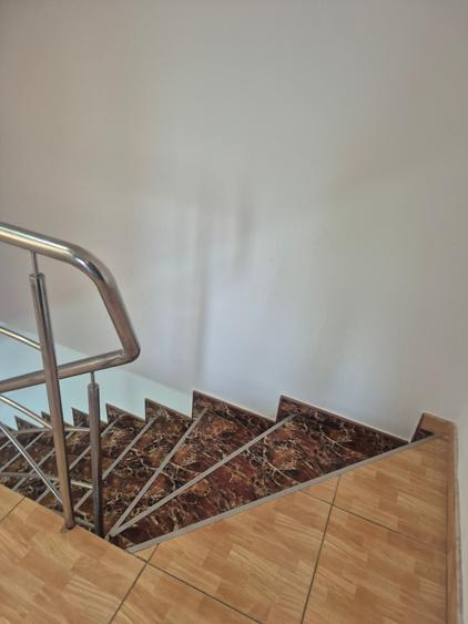 Duplex cu 8 camere cu Teren 1000 Mp în Năvodari