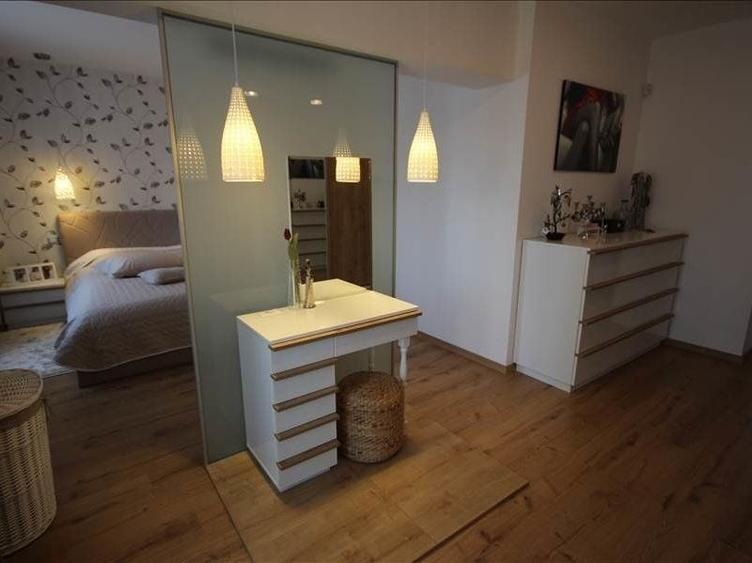 Apartament cu 3 camere decomandat, mobilat în Simion Bărnuțiu