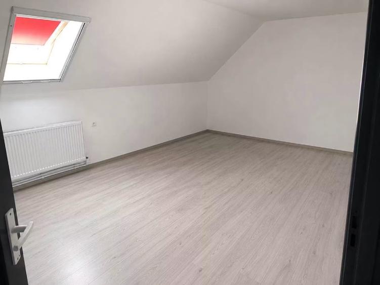 Casă individuală cu 3 camere cu Canalizare în Valea Rece