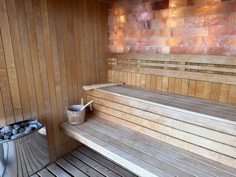 Casă individuală cu 5 camere cu Canalizare în Dumbrăvița