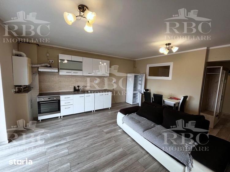 Apartament cu 3 camere semidecomandat în Între Lacuri