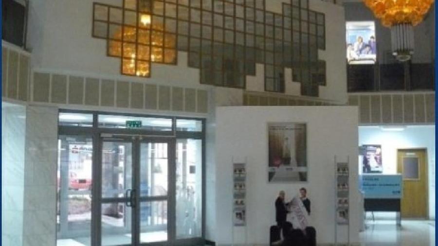 Spațiu comercial, în Central