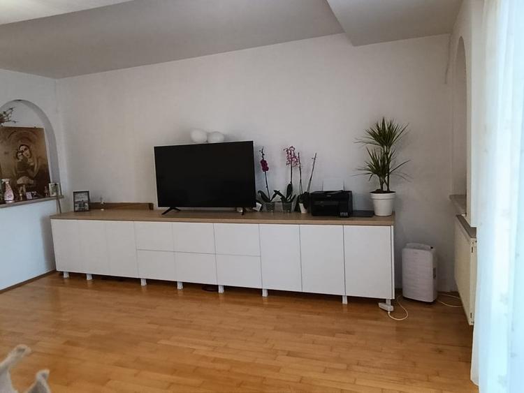 Apartament cu 3 camere decomandat, mobilat în Central