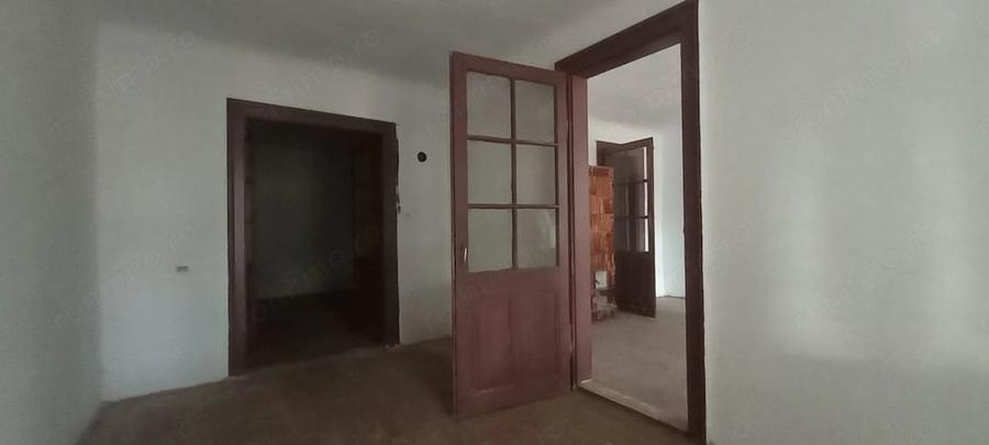 Casă cu 3 camere cu Teren 150 Mp în Gai