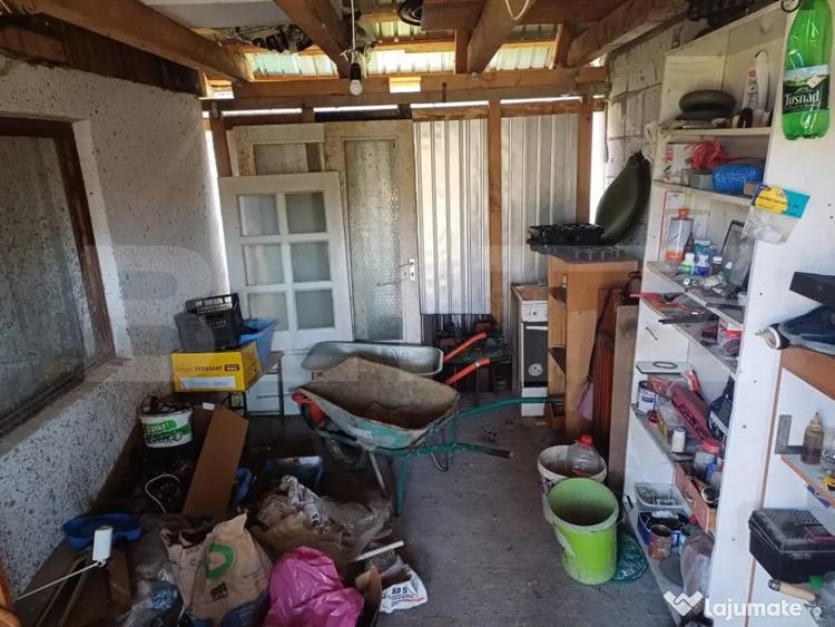 Casă cu 3 camere cu Teren 2000 Mp în Central