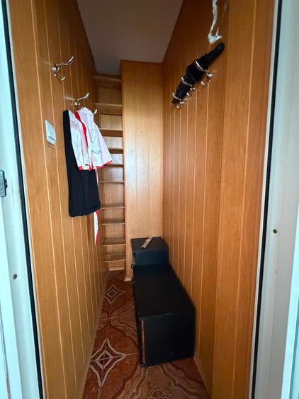 Apartament cu 3 camere decomandat în Titan
