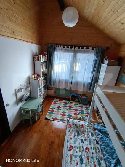 Casă cu Teren 1500 Mp în Curteni