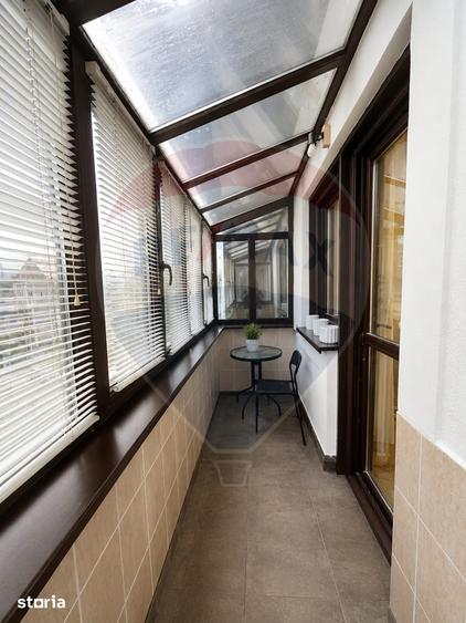 Apartament cu 3 camere semidecomandat în Colentina