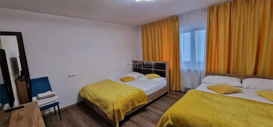 Casă cu Teren 878 Mp în Văliug