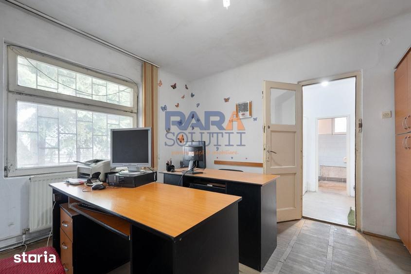 Spațiu comercial, de 450 mp, în Central