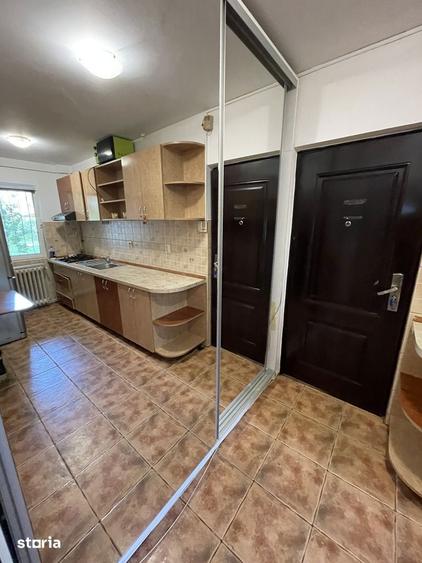 Apartament cu 2 camere semidecomandat în Păcurari