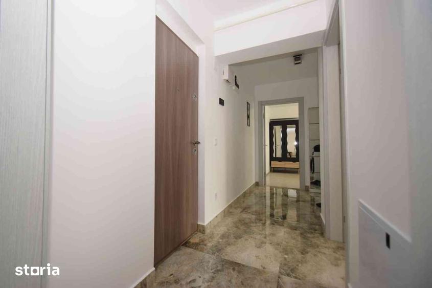 Apartament cu 2 camere decomandat în Calea București