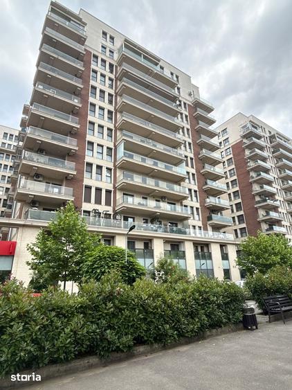 Apartament cu 4 camere în Drumul Taberei