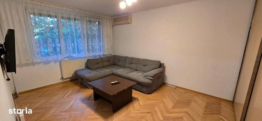 Apartament cu 2 camere decomandat în Valea Ialomiței