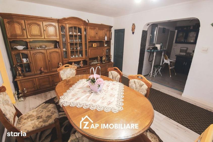 Casă cu 4 camere în Central
