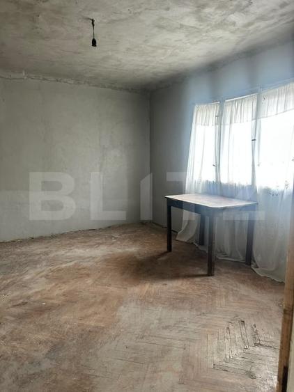 Casă individuală cu 2 camere cu Canalizare în Nord-Vest