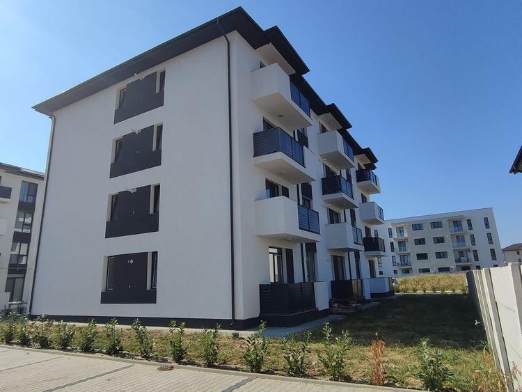Apartament cu 2 camere decomandat în Est