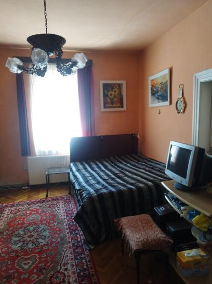 Casă individuală cu 2 camere cu Canalizare în Central