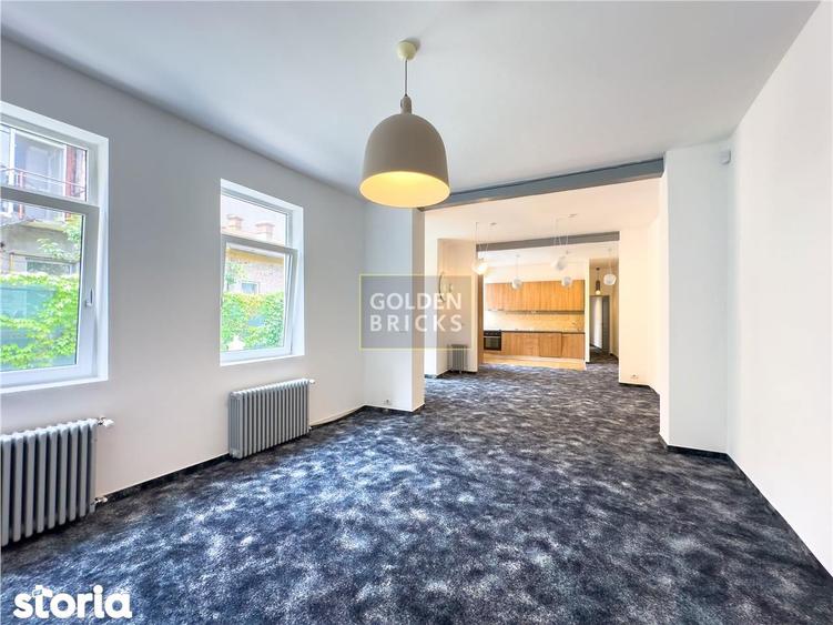 Casă cu 5 camere cu Teren 350 Mp în Unirii
