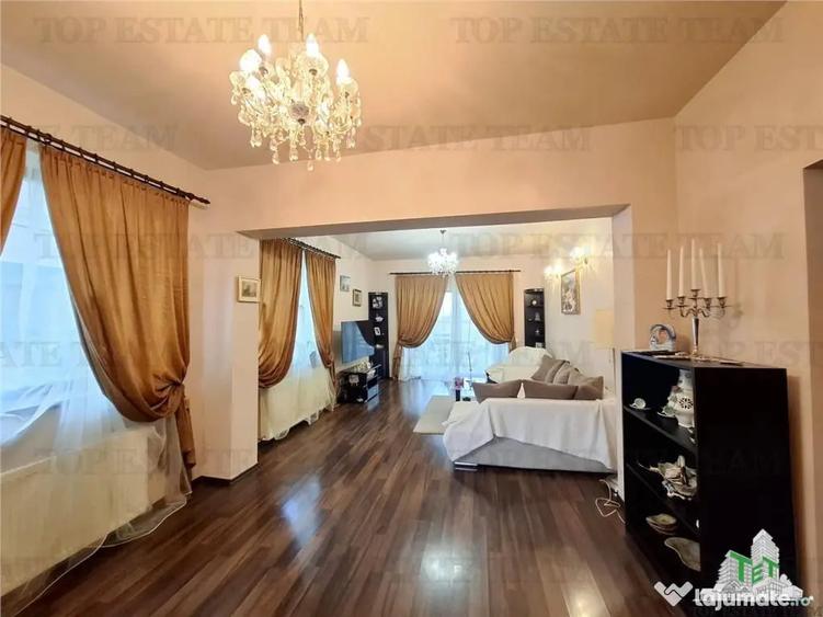 Casă cu 5 camere cu Teren 550 Mp în Corbeanca