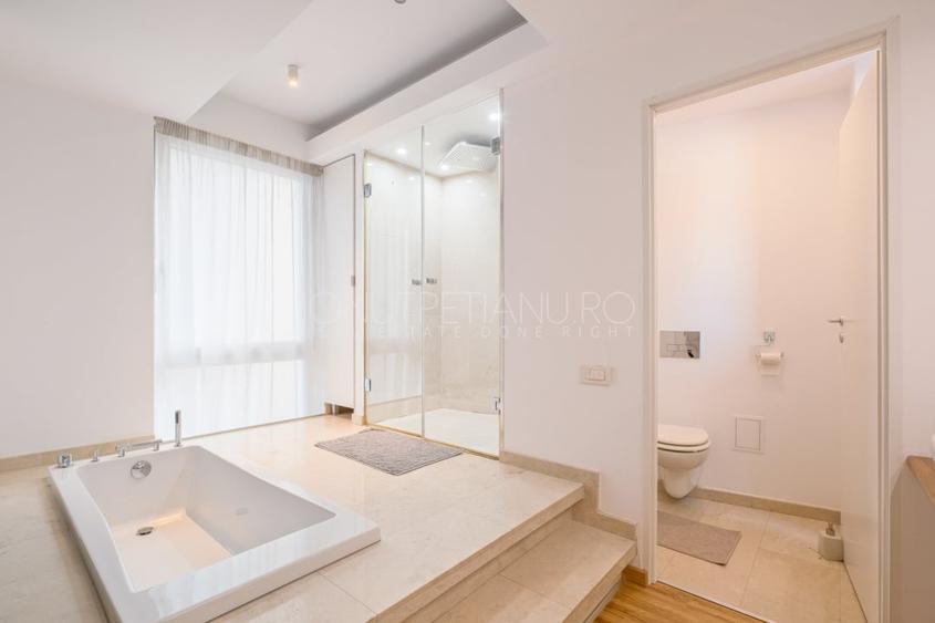 Apartament cu 3 camere semidecomandat, mobilat în Eminescu