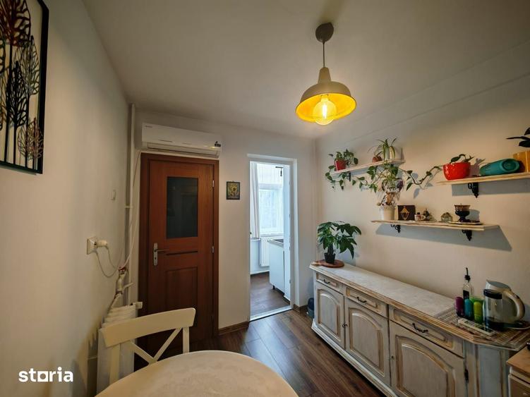 Apartament cu 2 camere decomandat în Siloz