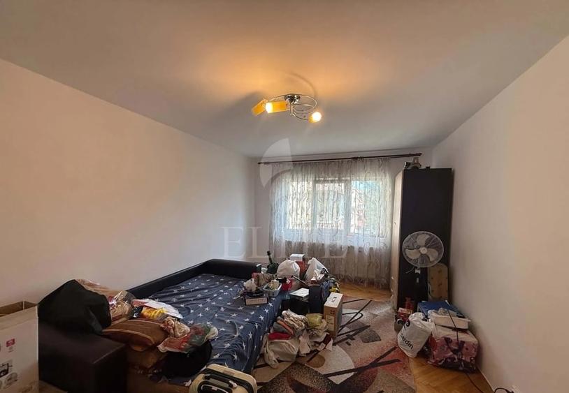 Apartament 3 camere în zona STRAZII BUCURESTI - 7