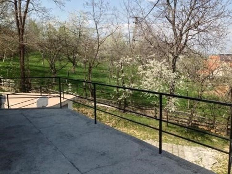Casă individuală cu 6 camere cu Teren 1620 Mp în Predeluț