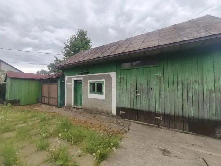 Casă cu 2 camere cu Teren 1600 Mp în Grămești