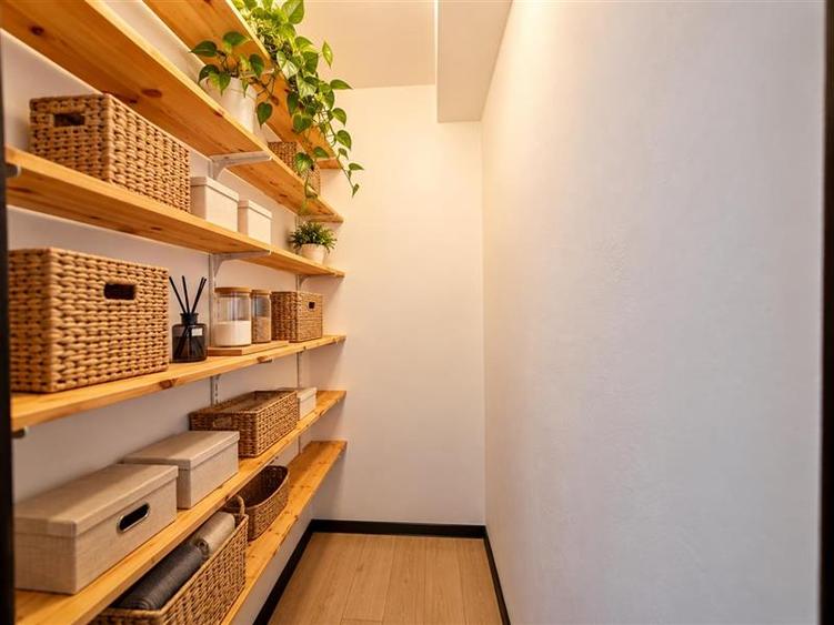 Apartament cu 2 camere decomandat, mobilat în Tractorul