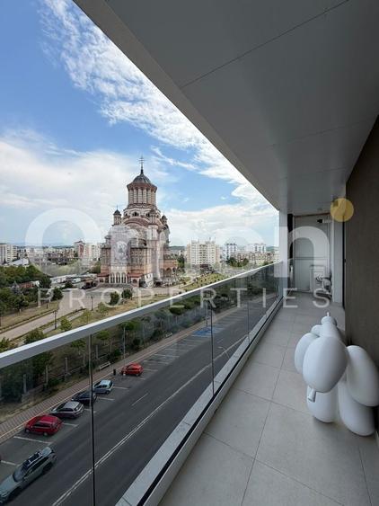 Apartament cu 3 camere semidecomandat, mobilat în Ultracentral