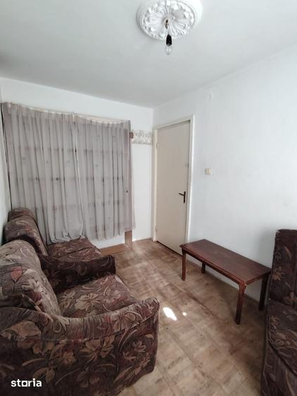 Apartament cu 3 camere în Micro 9