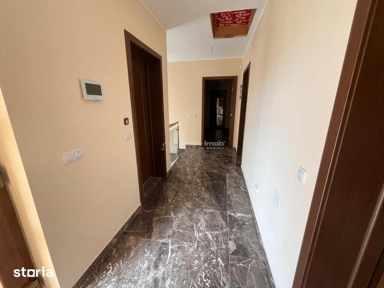Casă cu 5 camere cu Teren 600 Mp în Central