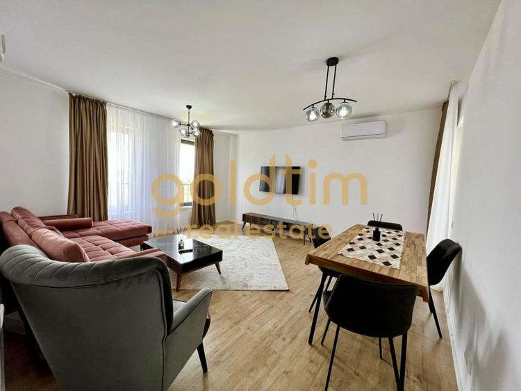 Apartament cu 3 camere semidecomandat, mobilat în Pipera
