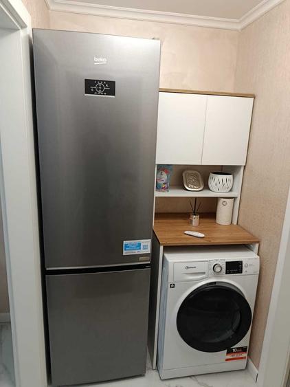 Apartament cu 3 camere semidecomandat în Săvinești
