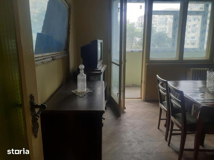 Apartament cu 2 camere semidecomandat în Vatra Luminoasă