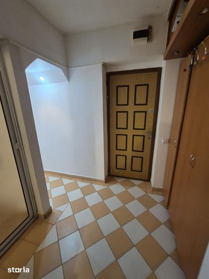 Apartament cu 2 camere decomandat în Muncii